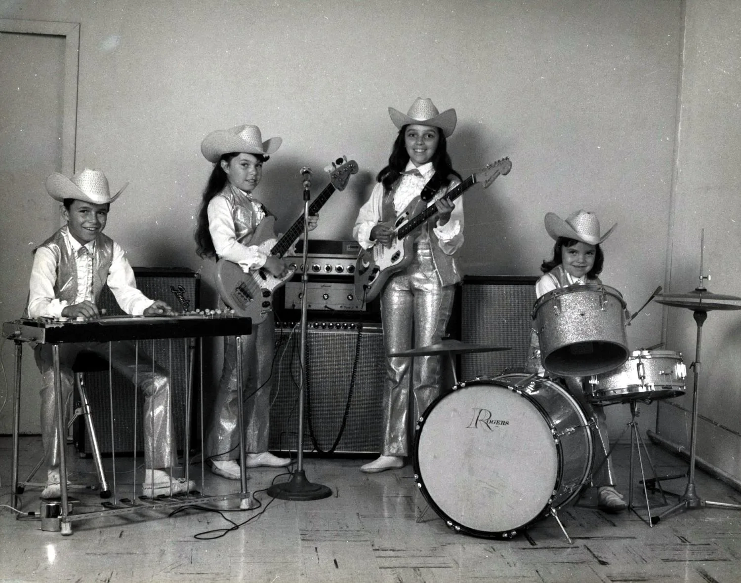 Little Okies' country and wetern band.