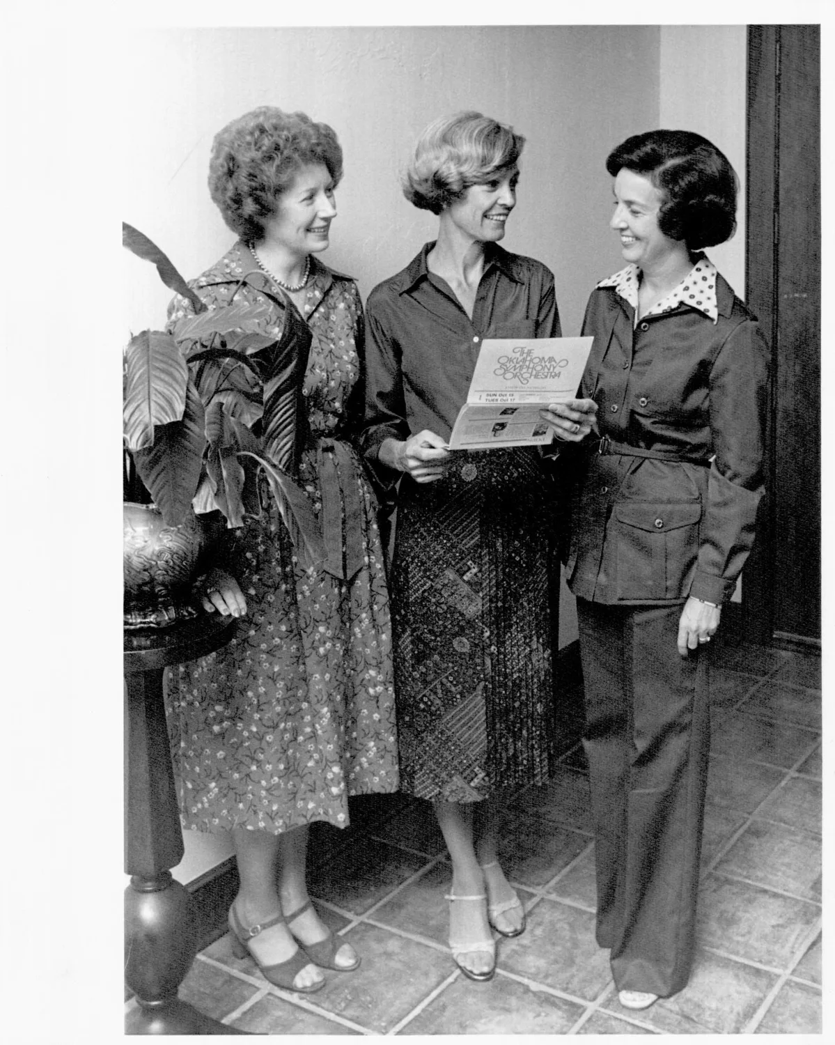 Ross Mrs. William J \ on the Guest Artist's committee of the Symphony Orchestra's Women's Committee.
